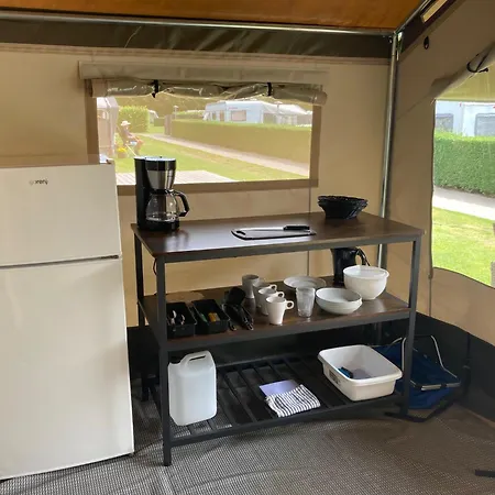 Campingplads Lystskov & *