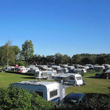 Campingplads Lystskov & *